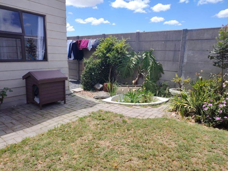 2 Bedroom Property for Sale in Sanddrift Western Cape
